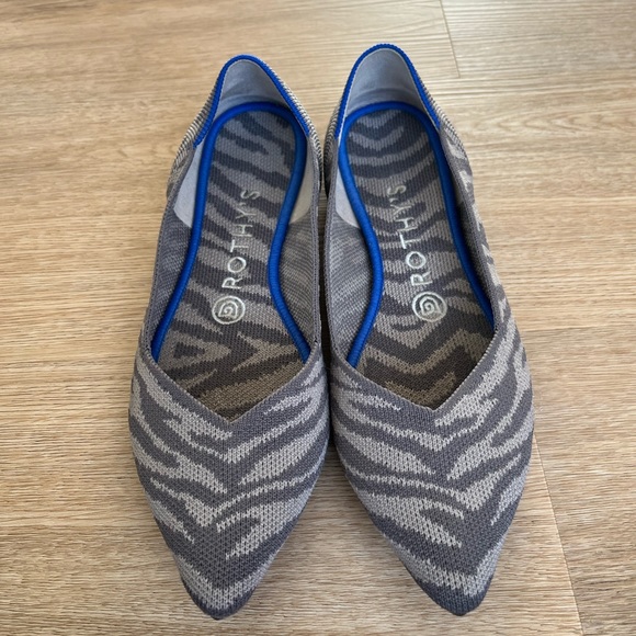 rothys grey zebra